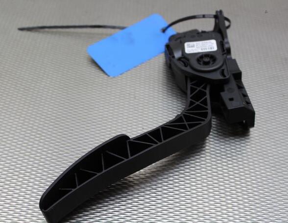 Accelerator pedal FORD FIESTA VI (CB1, CCN)