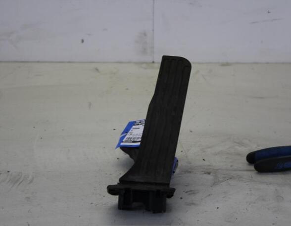 Accelerator pedal VW GOLF V (1K1)