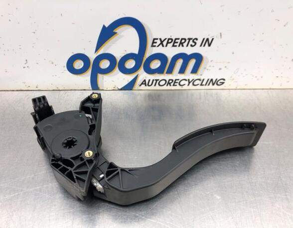 Accelerator pedal RENAULT CLIO IV Grandtour (KH_)