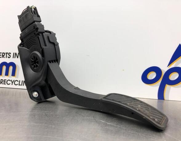 Accelerator pedal FORD FIESTA VI (CB1, CCN)