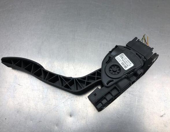 Accelerator pedal FORD FIESTA VI (CB1, CCN)