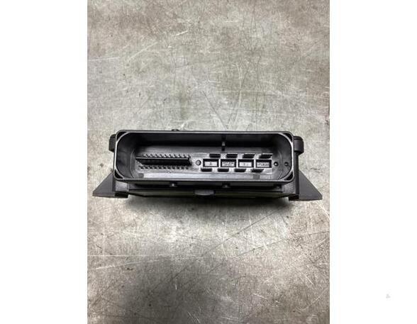 Control unit for fixing brake VOLVO V60 I (155, 157), VOLVO V70 III (135), VOLVO XC70 II (136)