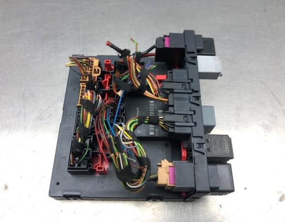 Control unit central electric (BCM) SEAT LEON (1P1)