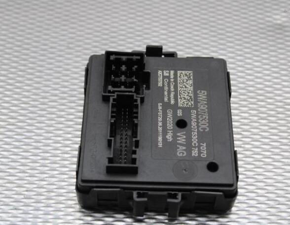 Control unit gateway AUDI A3 Sportback (8YA)