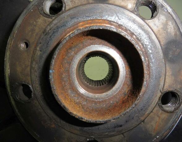 Stub Axle VW Passat (3C2)