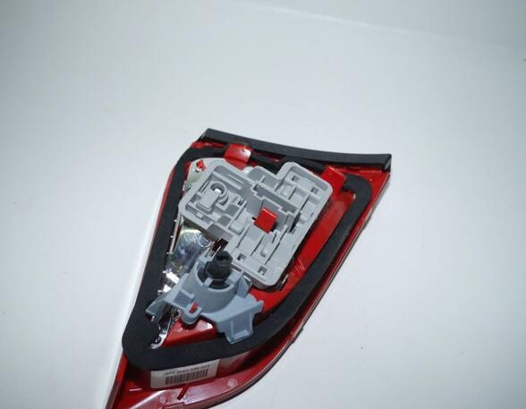 Combination Rearlight AUDI A4 (8K2, B8)