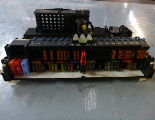 Fuse Box BMW X3 (E83)