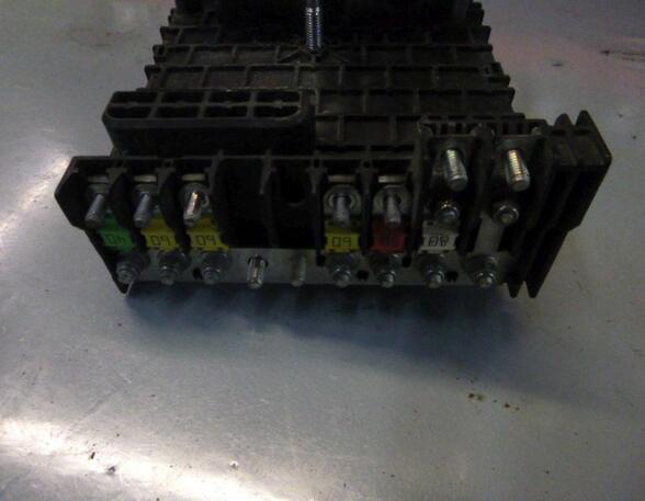 Fuse Box VW Passat Variant (3C5)