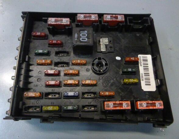 Fuse Box VW Passat Variant (3C5)