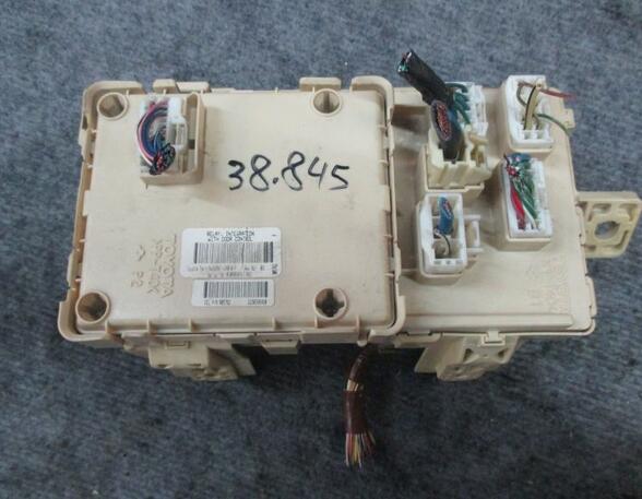 Fuse Box TOYOTA Avensis Station Wagon (T25)