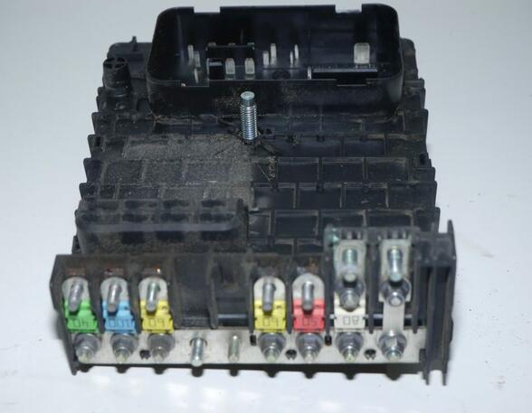 Fuse Box VW Passat Variant (3C5)