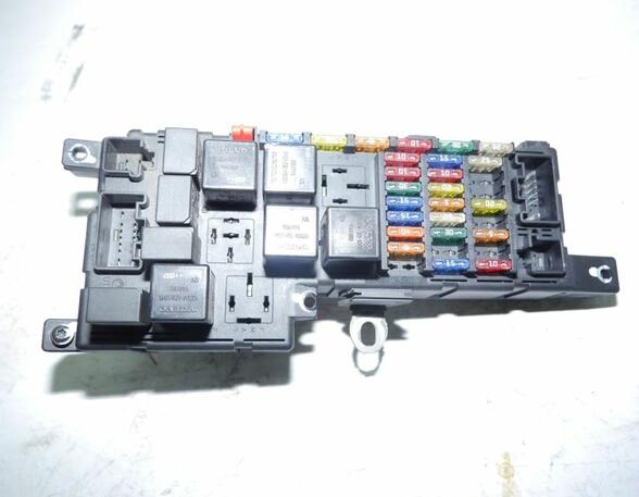 Fuse Box VOLVO V70 II (SW)