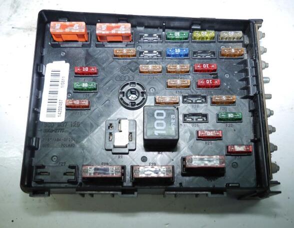 Fuse Box VW PASSAT Variant (3C5)