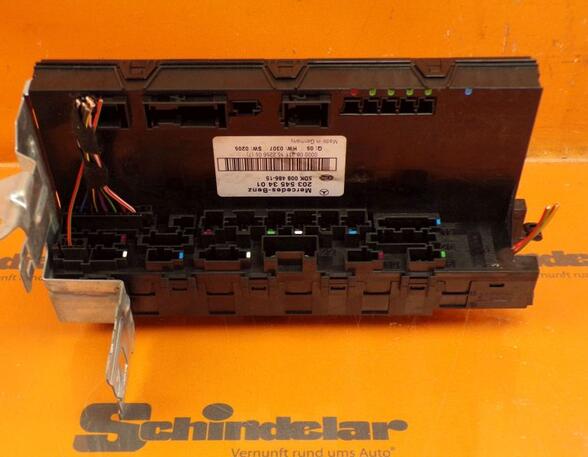 Fuse Box MERCEDES-BENZ C-CLASS (W203)