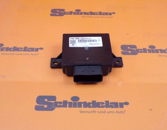 Control unit VW TOURAN (5T1)