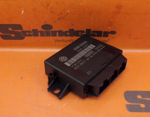 Parking Aid Control Unit VW Passat Variant (3C5)