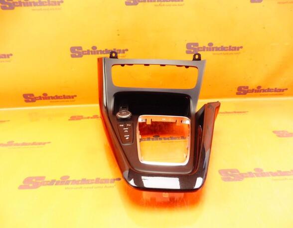 Center Console FORD Focus III Stufenheck (--)