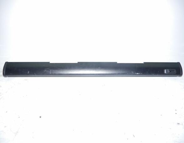 Cargo Barrier VW Passat Variant (3B6)