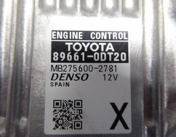 Engine Management Control Unit TOYOTA Yaris (P13)