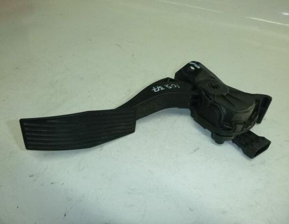 Accelerator pedal OPEL Insignia A (G09)