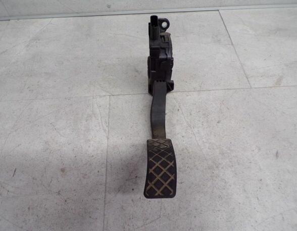 Accelerator pedal AUDI A4 Avant (8K5, B8)