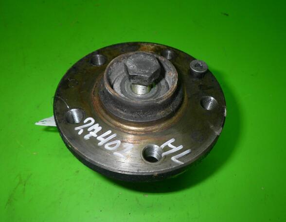 Wheel Hub VW TRANSPORTER IV Van (70A, 70H, 7DA, 7DH)