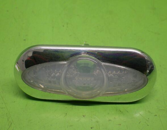 Direction Indicator Lamp VW PASSAT Variant (3B5)