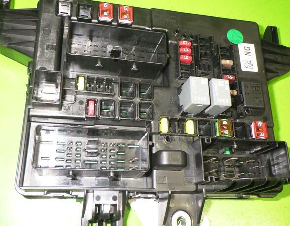 Fuse Box OPEL Insignia A Sports Tourer (G09), OPEL Insignia A Country Tourer (G09)