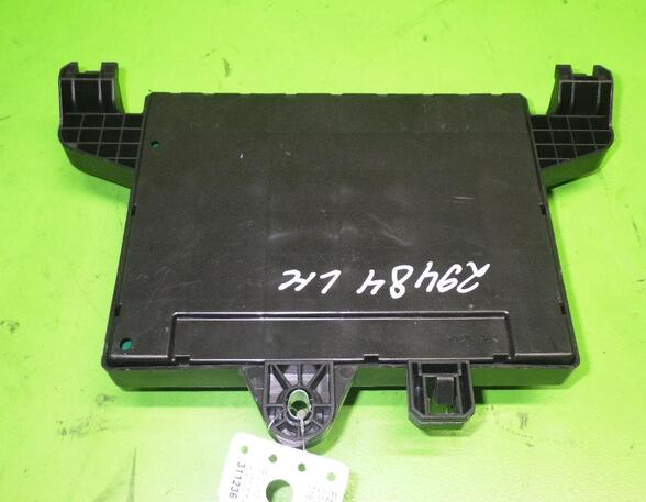 Fuse Box OPEL CASCADA (W13), OPEL ASTRA J Sports Tourer (P10)