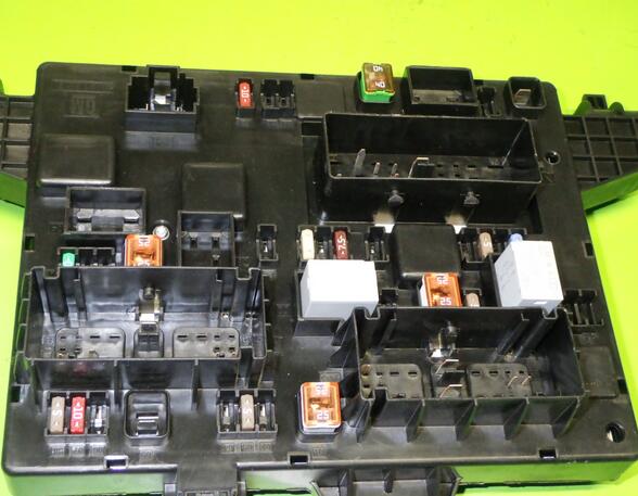 Fuse Box OPEL CASCADA (W13)