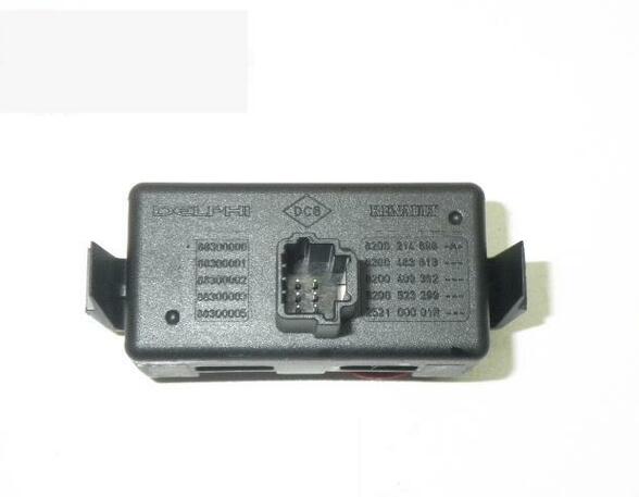 Hazard Warning Light Switch RENAULT Clio III (BR0/1, CR0/1)