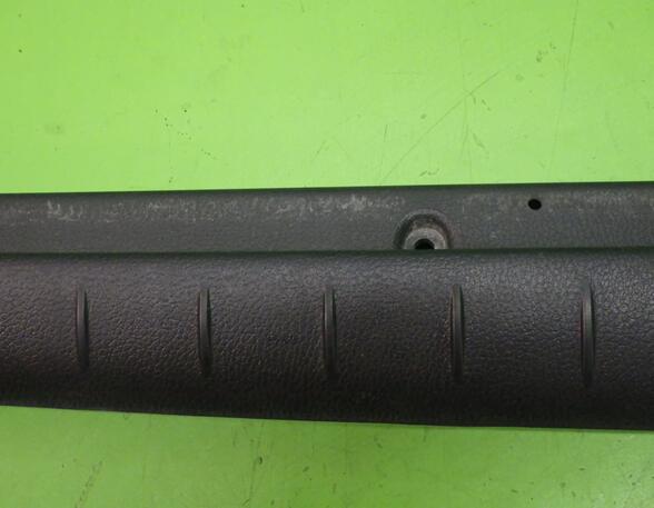 Rear Panel Trim Panel VOLVO V70 II (285), VOLVO XC70 CROSS COUNTRY (295)