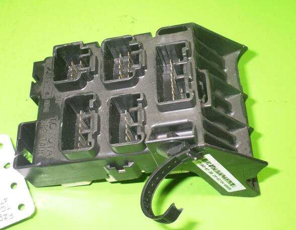 Fuse Box Cover TOYOTA AVENSIS Estate (_T25_)