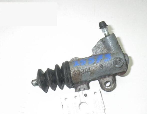 Clutch Slave Cylinder TOYOTA YARIS (_P9_)