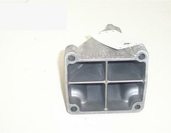 Engine Mount Bracket MERCEDES-BENZ C-Klasse (W203)