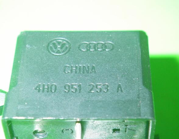 Wash Wipe Interval Relay SKODA FABIA II Combi (545), AUDI A8 (4E2, 4E8)