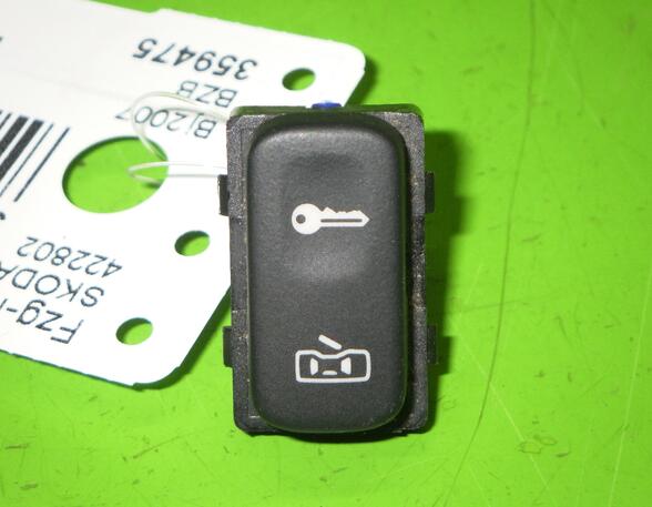 Control unit for central locking system SKODA OCTAVIA II Combi (1Z5)