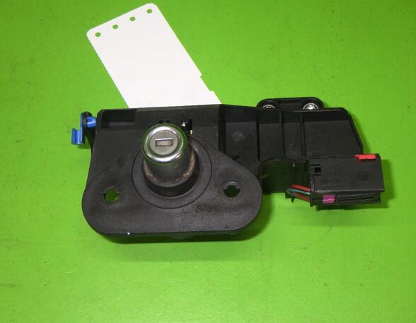 Rear Door Lock OPEL MERIVA A MPV (X03)