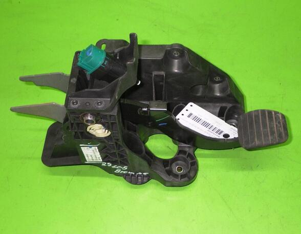 Pedal Assembly OPEL Vivaro Combi (--)