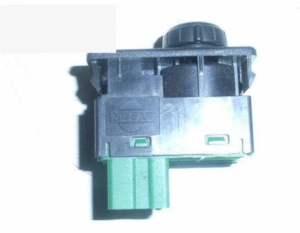 Mirror adjuster switch NISSAN Primera Kombi (WP12)