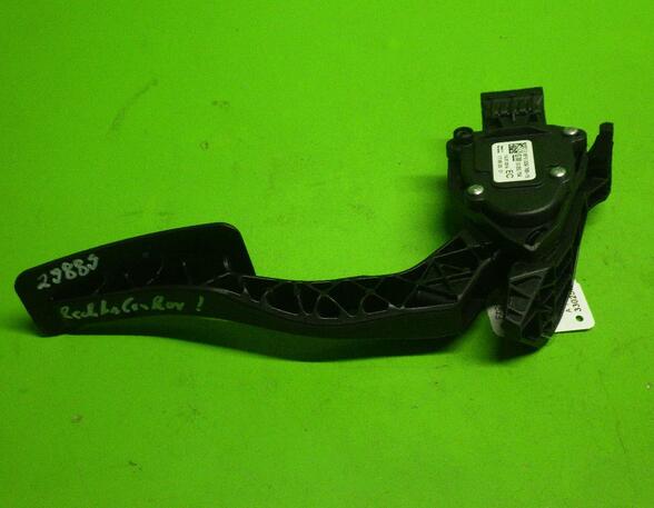 Accelerator pedal OPEL Astra J (--)