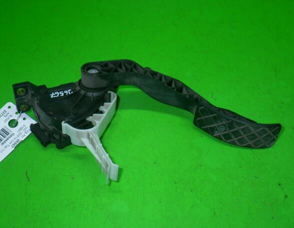 Accelerator pedal VW Golf IV (1J1)