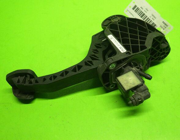 Accelerator pedal VW PASSAT (3C2)