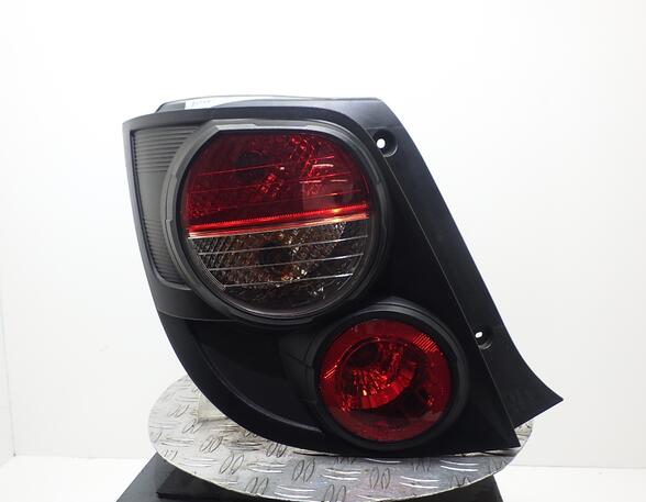 Combination Rearlight CHEVROLET Aveo Schrägheck (T300)