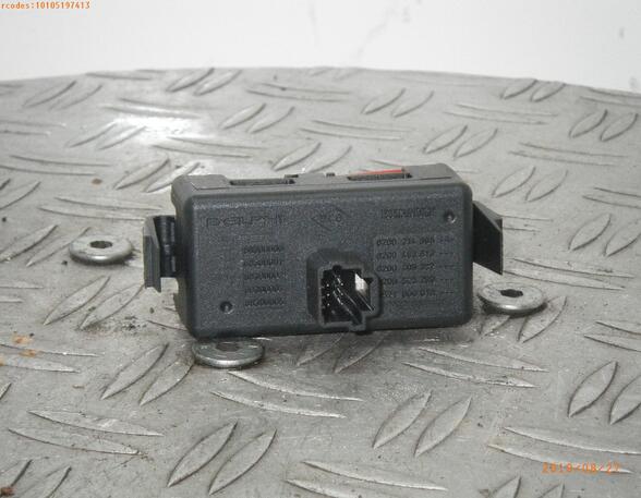 Hazard Warning Light Switch RENAULT MEGANE III Schrägheck (BZ0/1_)