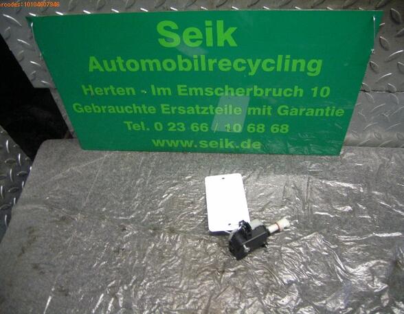 Servomotor for fuel filler flap SKODA OCTAVIA I Combi (1U5), SKODA OCTAVIA I Estate Van (1U5)