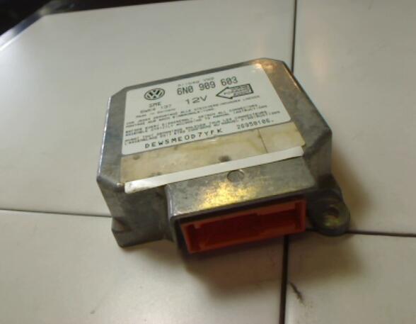 Airbag Control Unit VW Golf III Cabriolet (1E7)