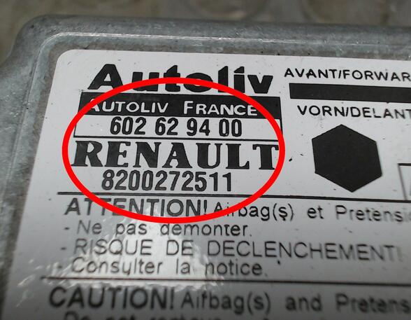 AIRBAGSTEUERGERÄT  (Sicherheitselektronik) Renault Kangoo Benzin (KC) 1598 ccm 70 KW 2003>2004