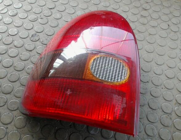 HECKLEUCHTE LINKS (Heckleuchte) Opel Corsa Benzin (B) 1199 ccm 48 KW 1998>2000