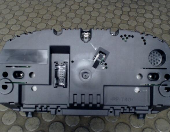 TACHOEINHEIT (Armaturenbrett / Mittelkonsole) BMW 3er Diesel (E90 / E91/) 1995 ccm 105 KW 2007>2008